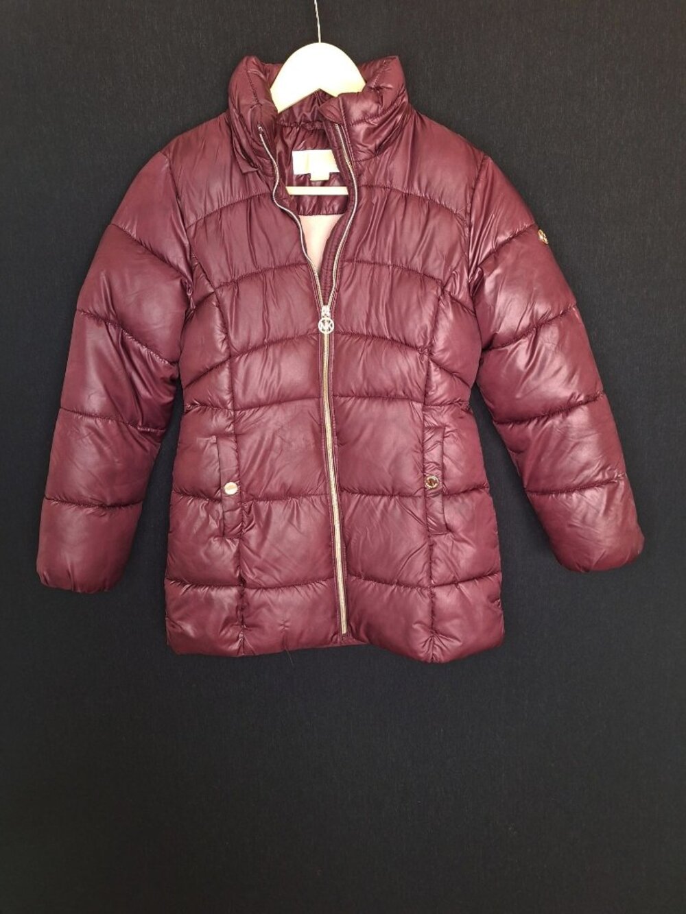 💙 Michael Kors Girls Burgundy Puffer Jacket Fleece Lined Size 14 or XL Gold Log
